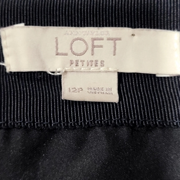 LOFT 12P Geometric Black Cream Ruffle Hem Work Career Skirt Wardrobe - Picture 6 of 6